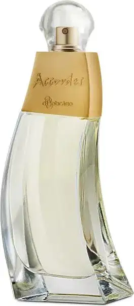 Vidro de formato ondulado com líquido bege claro, rótulo e borrifador dourados e tampa redonda cristal contendo 80ml de desodorante colônia Accordes.