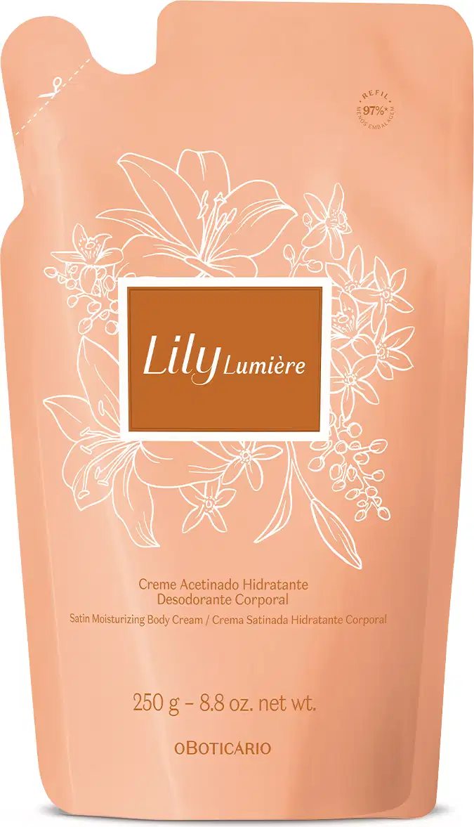Refil de creme acetinado hidratante corporal da marca Lily Lumière em sachê de 250g na cor rosa com rótulo bege escuro, detalhes e letras douradas.
