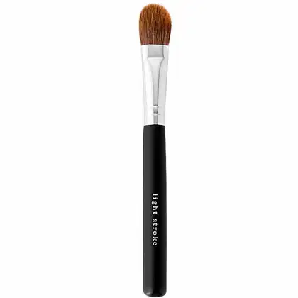 Imagem do produto bareMinerals Light Stroke Brush - Pincel para Face e Olhos