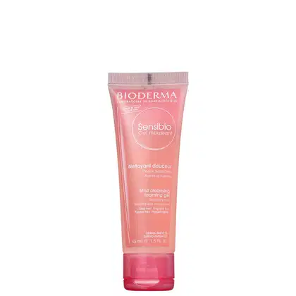 A imagem mostra o Gel de Limpeza Micelar Facial Sensibio Gel Moussant de Bioderma.