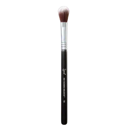 Imagem do produto Sigma Beauty F03 High Cheekbone Highlighter - Pincel para Iluminador