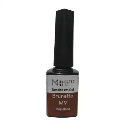 Frasco de esmalte em gel da marca Majestic Nails, na cor Brunette M9 Majestosa, com rótulo preto e branco em formato retangular.