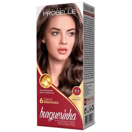 Coloração de cabelos tonalizante sem amônia. Embalagem retangular com imagem frontal de uma mulher de cabelos castanhos ondulados. Rótulo com o nome "Probelle" em letras grandes e informações como "6 óleos essenciais" e o tom "7.1 louro acinzentado".