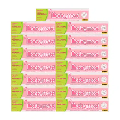 Caixas de pomada para assaduras da marca Babymed, em embalagens de 45g, com cores predominantes rosa e verde. O texto nos rótulos indica que se trata de um produto da Cimed.