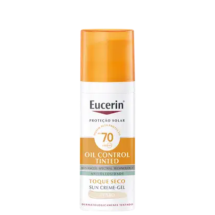 Frasco de protetor solar Eucerin Oil Control Tinted com FPS 70, embalagem laranja e branca, rótulo com informações sobre o produto e sua tecnologia avançada.