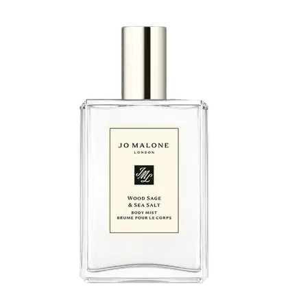 Spray Corporal Jo Malone London Wood Sage & Sea Salt Body Mist, com embalagem transparente e rótulo branco com texto preto. Produto da linha de fragrâncias da marca, com design elegante e minimalista.