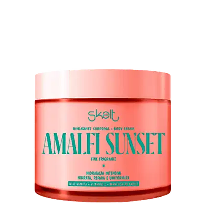 Frasco de creme corporal da marca Skelt, com embalagem rosa e rótulo verde destacando o nome "Amalfi Sunset" e informações sobre o produto.