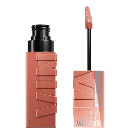 Maybelline Super Stay Vinyl Ink Liquid Lipstick em embalagem preta e rosa, com aplicador em formato de pincel. Rótulo com o nome da marca e do produto visível.