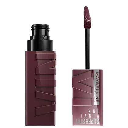Frasco de maquiagem Maybelline Super Stay Vinyl Ink, em tom de vinho escuro, com aplicador em formato de pincel. Rótulo com o nome da marca e do produto em destaque.