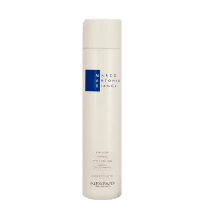 A imagem mostra o frasco do Shampoo Real Liss da marca MAB Marco Antônio Biaggi by Alfaparf Milano. A embalagem é cilíndrica, branca e com o nome MAB em letras azuis. Traz ainda o texto cabelos lisos e sem frizz e volume 300ml.