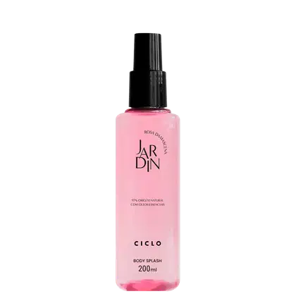 Frasco spray transparente com tampa preta. É possível ver o líquido rosa dentro.