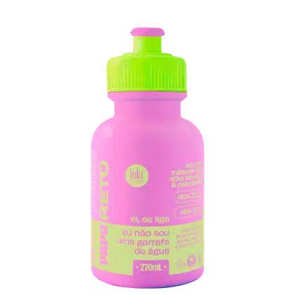 Frasco de plástico rosa com tampa verde fluorescente, contendo 270 ml da máscara Lola From Rio Papo Reto. O rótulo exibe a marca "Lola" e informações sobre o produto, como "eu não sou uma garrafa de água".