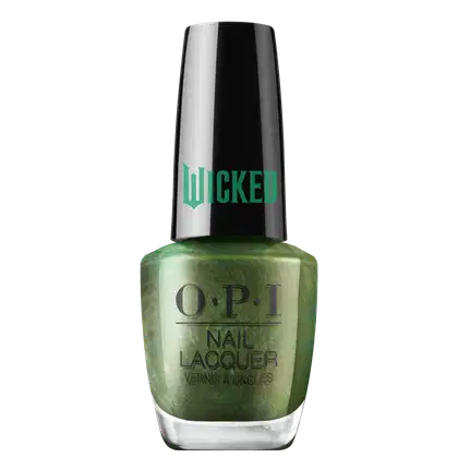 Produto de esmalte de unhas OPI da linha Wicked. Frasco de vidro transparente com tampa preta. O esmalte tem uma cor verde perolado. O rótulo exibe o logotipo OPI em letras pretas, com o nome "Wicked" em verde na tampa.