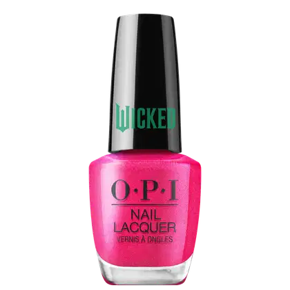 Produto de esmalte de unhas OPI da linha Wicked. Frasco de vidro transparente com tampa preta. O esmalte tem uma cor rosa pink cintilante. O rótulo exibe o logotipo OPI em letras pretas, com o nome "Wicked" em verde na tampa.