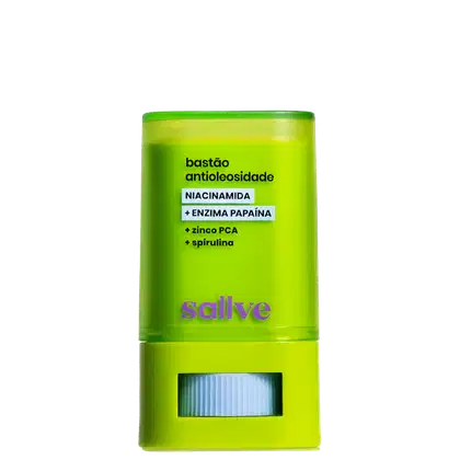 Bastão antioeliosidade Sallve com niacinamida, enzima papaína, zinco PCA e spirulina, em embalagem verde-limão com rótulo destacado.