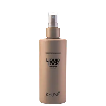 A imagem mostra o spray fixador Liquid Lock da marca Keune. Embalagem em frasco marrom fosco com tampa transparente. Frasco com formato cilíndrico e bico borrifador na parte superior.