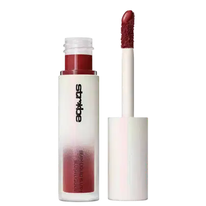 Blush Líquido M·A·C Strobe Plummy Bare com a tampa ao lado, mostrando a cor do produto