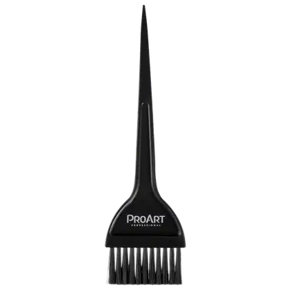 Pincel aplicador de tinta profissional da marca ProArt, com design em preto e branco, com cabo em formato cônico e cerdas longas e finas.