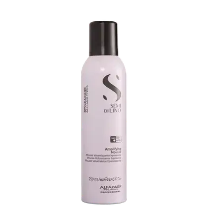Mousse Capilar Semi di Lino Style&Care Fixação Leve, da marca Alfaparf.