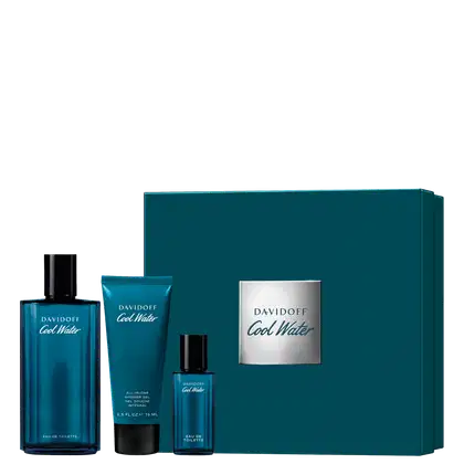 Conjunto de produtos de beleza da marca Davidoff Cool Water, composto por frasco de perfume, gel de banho e frasco de eau de toilette, em embalagem de cor azul-esverdeada com detalhes em prata.