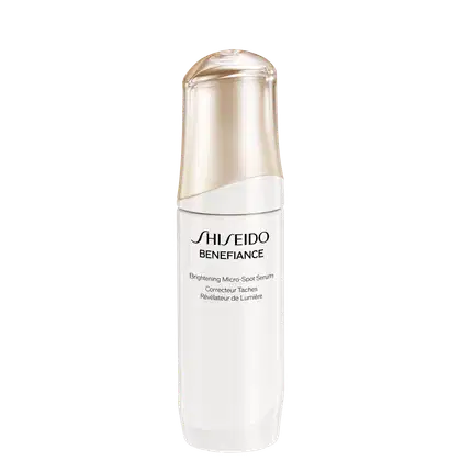 Frasco branco e dourado contendo o sérum clareador de manchas da marca Shiseido Benefiance. O rótulo apresenta o nome do produto em inglês e francês.