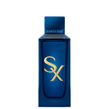 Frasco de item de perfumaria azul escuro com logotipo dourado "SX" em destaque. Embalagem retangular com texto "BANDERAS" na parte superior. Objeto com design elegante e sofisticado em tons predominantemente azuis.