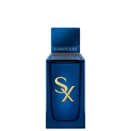 Frasco de item de perfumaria azul escuro com logotipo dourado "SX" em destaque. Embalagem retangular com texto "BANDERAS" na parte superior. Objeto com design elegante e sofisticado em tons predominantemente azuis.