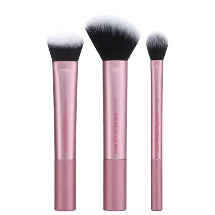 Kit Real Techniques Face Essentials Peak Cheek Brush Set, 3 produtos.
