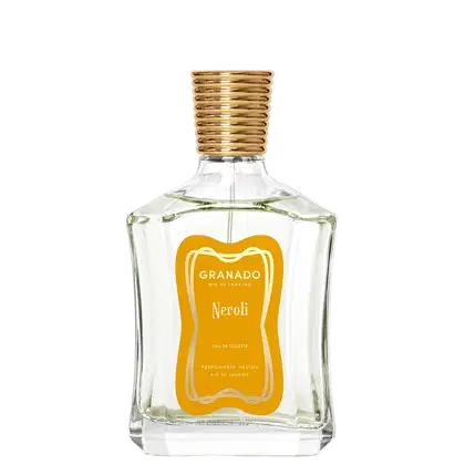 Design elegante em vidro transparente e rótulo amarelo destacando o nome da fragrância. O frasco possui uma tampa dourado em espiral, conferindo um visual sofisticado ao produto.