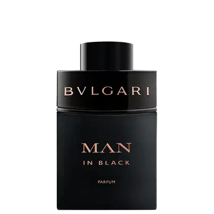 Frasco de perfume masculino da marca Bvlgari, na cor preta com detalhes em rosa dourado. O rótulo exibe o nome "MAN IN BLACK" em letras grandes. O design é elegante e minimalista, com uma tampa preta arredondada no topo.
