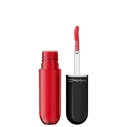 Lip tint da marca M·A·C: um frasco de vidro e um aplicador de batom preto com a marca impressa. O frasco contém um produto líquido.