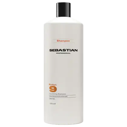 Frasco branco com rótulo preto da marca Sebastian Professional, contendo shampoo da linha Potion 9 para cabelos nutridos.