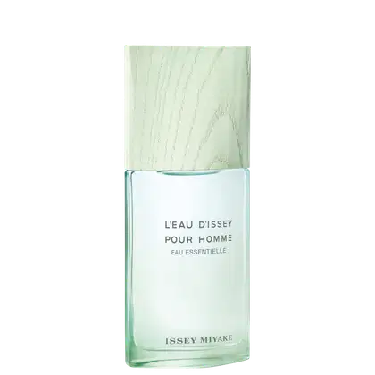 Frasco de item de perfumaria da marca Issey Miyake, com embalagem retangular de madeira clara e rótulo branco com texto em preto.