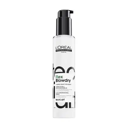 Frasco branco com bomba preta da linha Tecni.art Flex Blowdry da L'Oréal Professionnel, um creme 10-em-1 para proteção térmica e benefícios de tratamento durante o styling.
