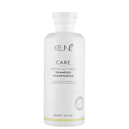 Frasco branco de 300 ml do shampoo Keune Care Derma Activate, que estimula o crescimento dos cabelos. Rótulo com o nome da marca e do produto em letras pretas.