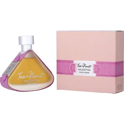 Frasco de perfume Tres Nuit Valentina em embalagem rosa. O frasco tem formato triangular e a embalagem apresenta o nome da fragrância em destaque.