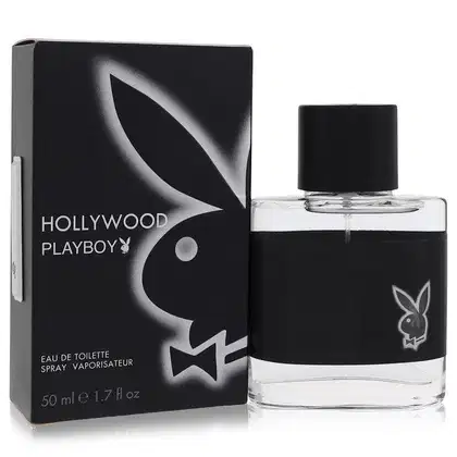 Frasco de perfume da marca Playboy, com embalagem preta e branca contendo o logotipo da marca. O produto é apresentado em um frasco de vidro transparente com tampa preta.