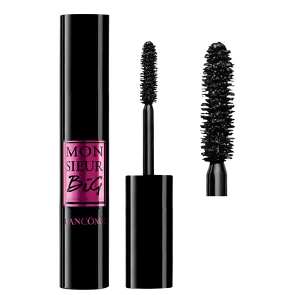 Frasco de rímel preto da marca Lancôme, com rótulo rosa destacando o nome "Monsieur Big". O aplicador do rímel possui cerdas volumosas e aveludadas, projetado para proporcionar cílios intensos e definidos.