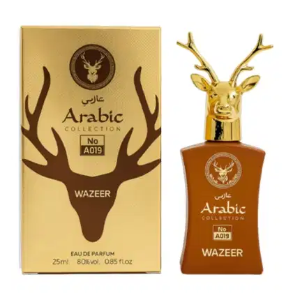 Frasco de perfume da coleção árabe da Lattafa Perfumes, com 25ml de volume, embalado em caixa dourada com imagem de um veado. O frasco possui um design dourado com detalhes em relevo e um bico em forma de chifre de veado.