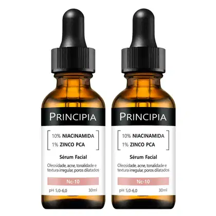 Dois frascos de soro facial Principia contendo 10% de niacinamida e 1% de zinco PCA, com rótulos pretos e detalhes em laranja, apresentando informações sobre o produto e seu pH.