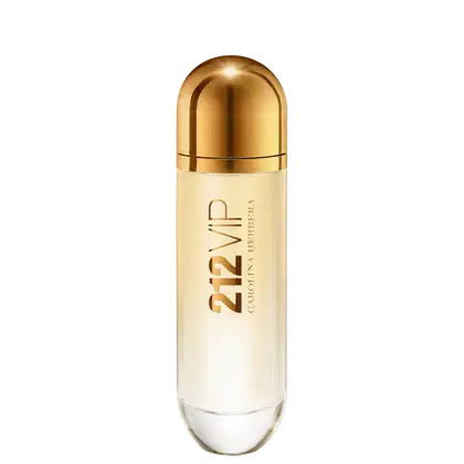 Frasco de perfume dourado da Carolina Herrera, com tampa arredondada e rótulo com o nome "212 VIP". O produto apresenta um design elegante e sofisticado, com uma aparência luxuosa e premium.