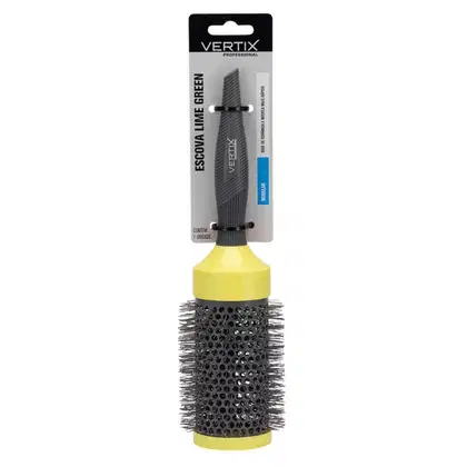 Escova de volume verde e preta da marca Vertix, com cabo plástico e cerdas metálicas, embalada em cartão preto com informações sobre o produto.