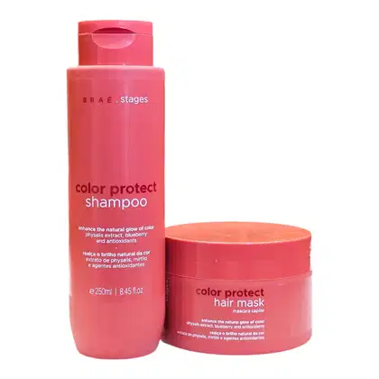 O produto de beleza Braé Stages consiste em um frasco de shampoo para proteção da cor e um pote de máscara capilar para proteção da cor, ambos em embalagens rosa vibrante.