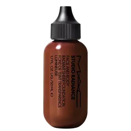 Imagem do produto M·A·C Studio Radiance Face and Body Radiant Sheer Foundation W8 - Base Líquida 50ml