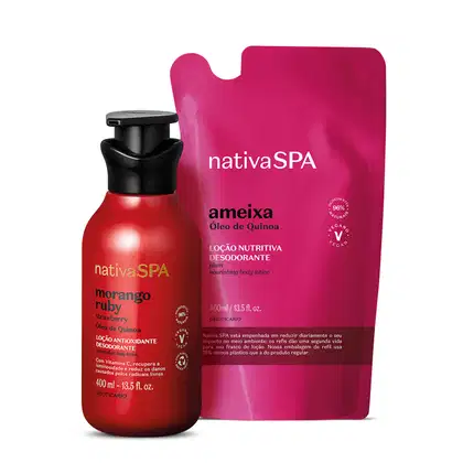 Dois itens da marca Nativa SPA, sendo um frasco vermelho com tampa dosadora preta contendo 400ml de loção antioxidante corporal da linha Morango Ruby e um refil em sachê rosa contendo 400ml de loção hidratante da linha Ameixa.