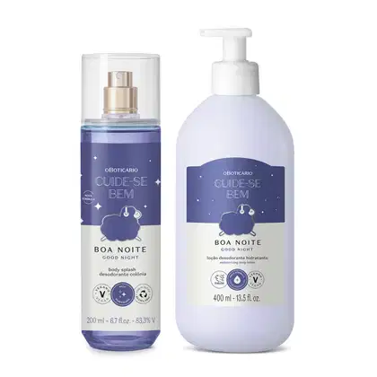 Dois itens Cuide-se Bem Boa Noite, com rótulo em azul escuro e branco e ovelhinha ilustrada: frasco com líquido azul e pulverizador prateado de body splash e frasco branco com bomba dosadora de loção hidratante corporal.