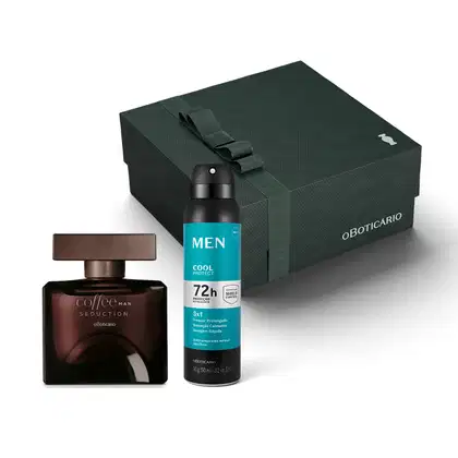 Caixa de presente preta com detalhes prateados, vidro quadrado na cor marrom com tampa em formato geométrico de desodorante colônia Coffee Man Seduction e frasco azul, preto e prata de desodorante aerossol MEN Cool Protect.
