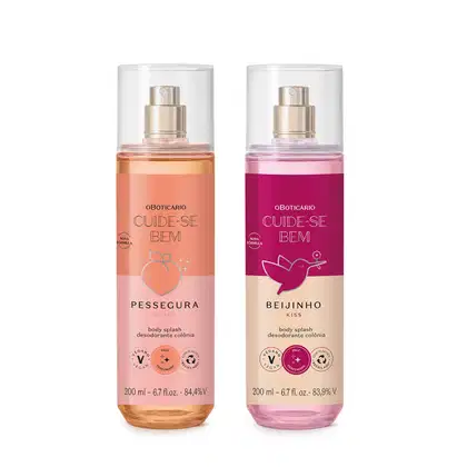 Dois frascos de body splash Cuide-se Bem: um com líquido rosa e rótulo laranja e rosa com pêssego ilustrado da linha Pessegura e outro com líquido rosa e rótulo vermelho e rosa com beija-flor ilustrado da linha Beijinho. Ambos com 200ml.