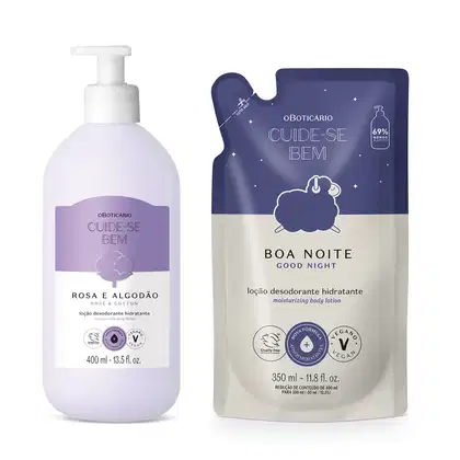 Imagem de duas embalagens de loção hidratante corporal da marca Cuide-se Bem: frasco branco com rótulo roxo e branco e flor de algodão ilustrando da linha Rosa e Algodão e refil em sachê azul e lilás da linha Boa Noite.
