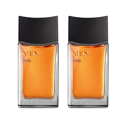 Imagem de dois frascos de desodorante colônoia da marca Men Only, com embalagem de vidro transparente e tampa preta, contendo líquido de cor laranja. O recipiente conta com 100ml da fragrância.